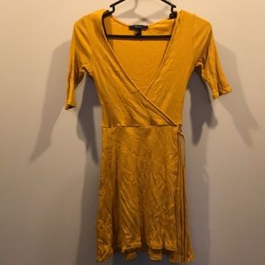 yellow quarter sleeve dress forever 21 size small